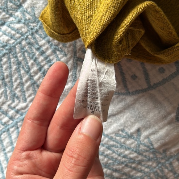 Altar'd State Top Medium Mustard Yellow Boxy Pocket Tee Short Sleeve Shirt Women - Picture 5 of 6